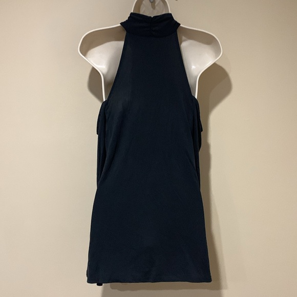 Cold shoulder long sleeve top - Picture 4 of 7